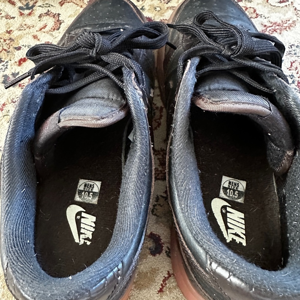 Nike Dunk slow Brown Alligator Embosswd Low-Top Sneakers with Gum-Style Sole - Picture 6 of 7